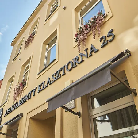 Aparthotel Klasztorna 25 3*
