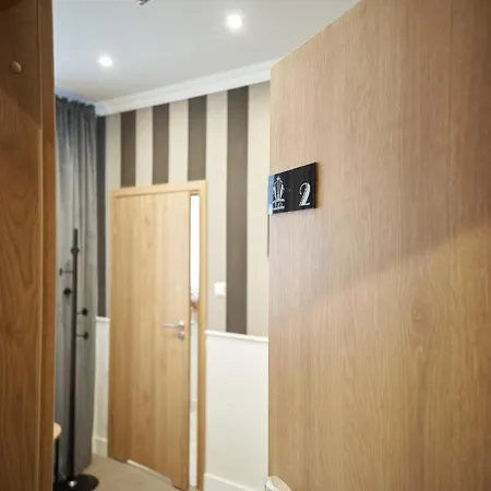 Aparthotel Klasztorna 25