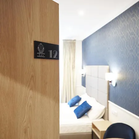 Klasztorna 25 3* Poznan