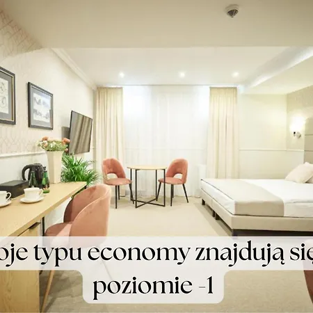 公寓式酒店 Klasztorna 25 3*