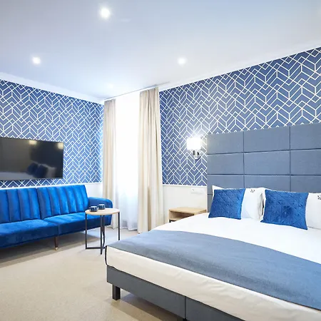 Apart Otel Klasztorna 25