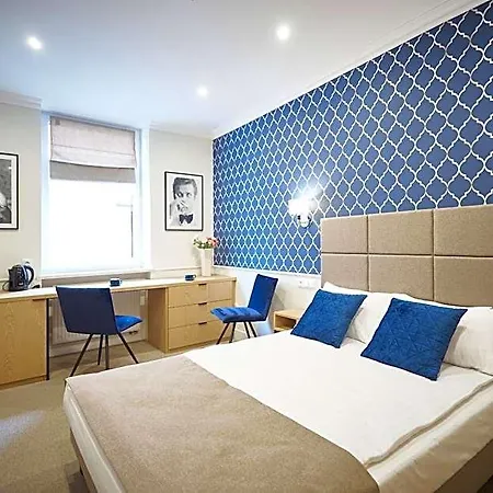 Aparthotel Klasztorna 25 3*