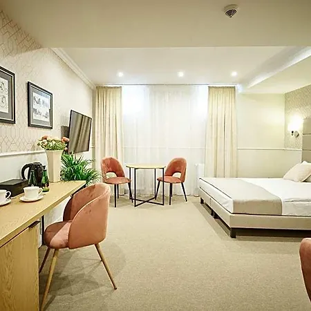 Klasztorna 25 Aparthotel