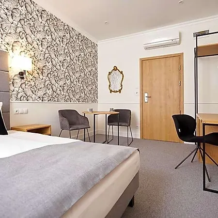 Aparthotel Klasztorna 25 3*