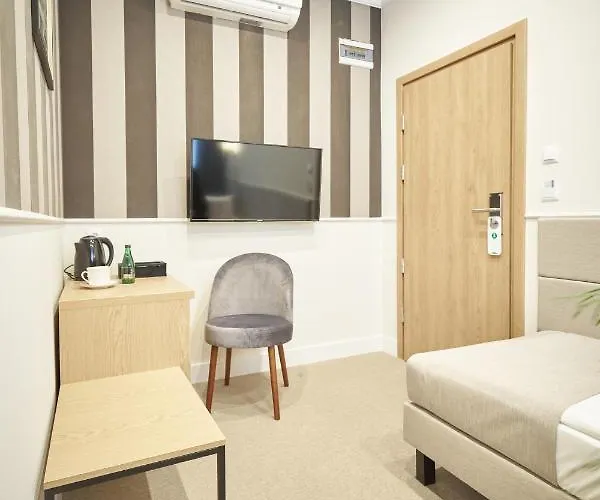 Apartahotel Klasztorna 25