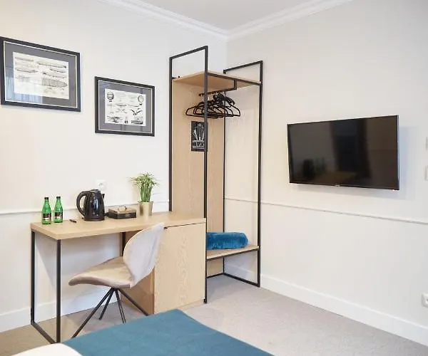 Klasztorna 25 Hotel apartamentowy 3*