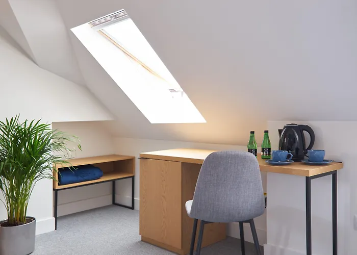 Klasztorna 25 Hotel apartamentowy 3*